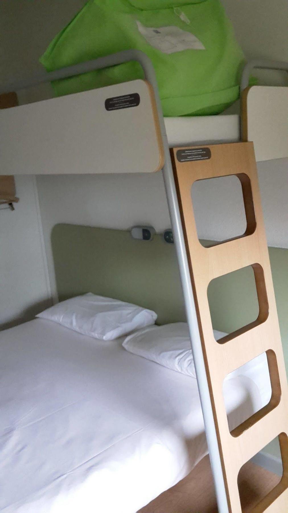 ไอบิส บัดเจ็ต บูร์ฌ Hotel บัวร์ ภายนอก รูปภาพ